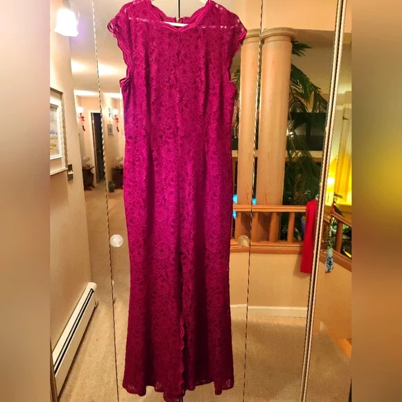 Red lace dress by le chateau size XL